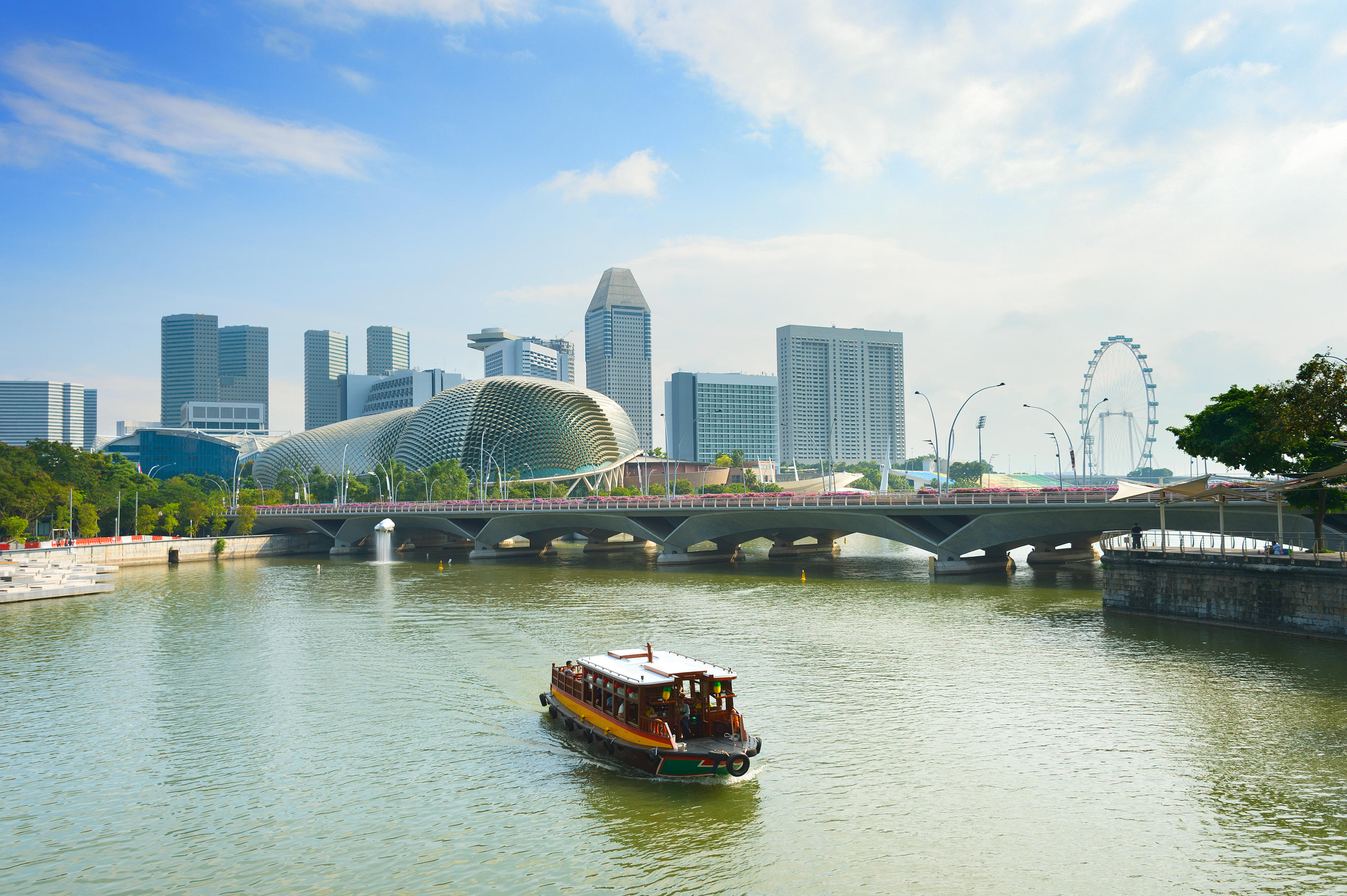 Singapore River Cruise By WaterB: Experience Timeless Beauty